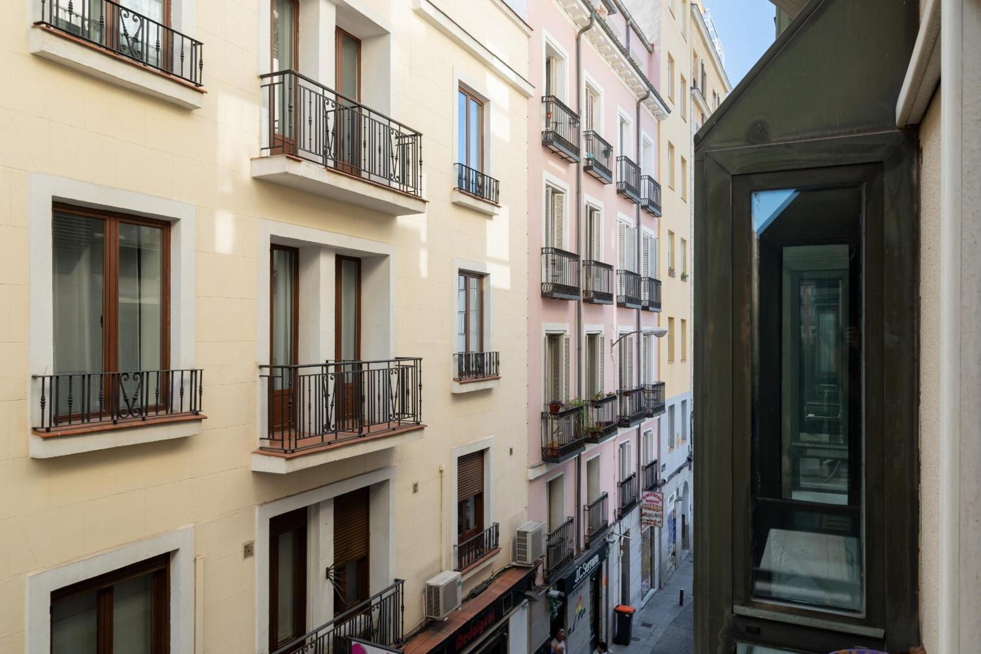 Apartamento Reformado En La Gran Via Alquiler Temporal Madrid Kültér fotó